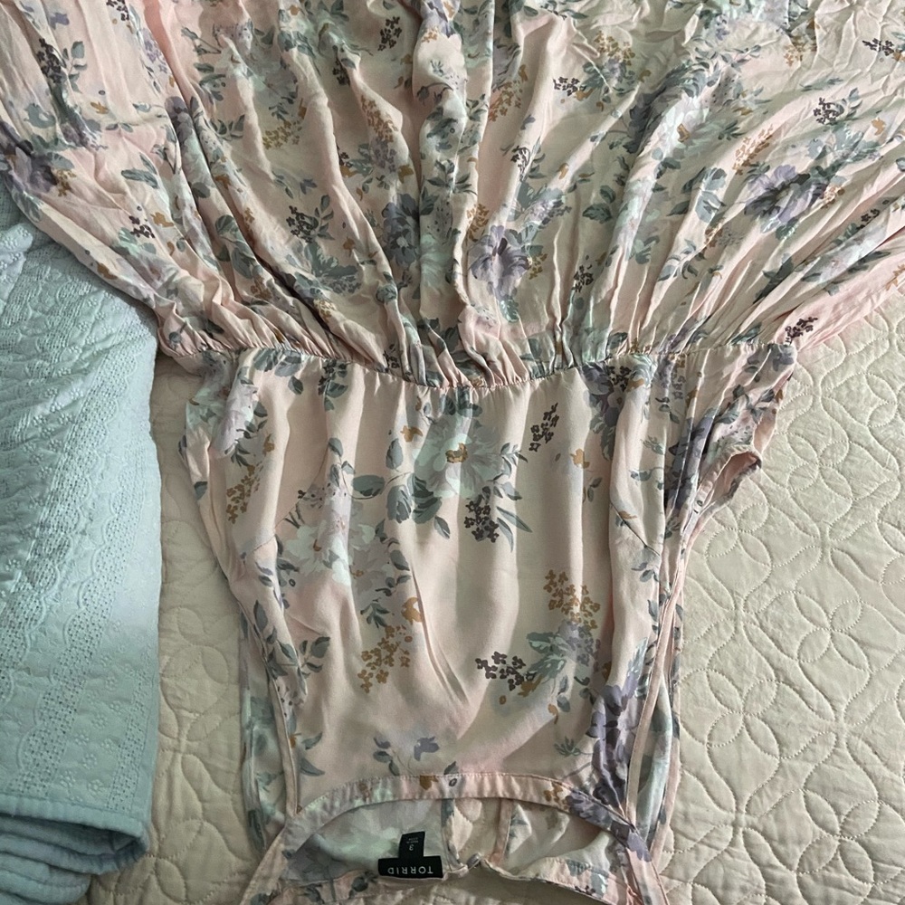 Dress - Picture 3 of 6